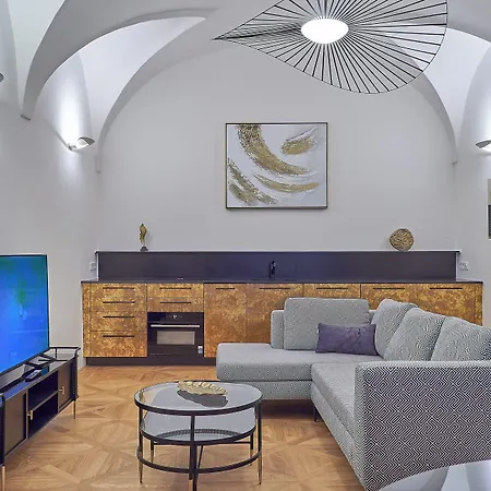 U 3 Pstrosu Hotel 4*