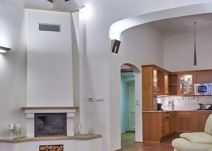 U 3 Pstrosu 4* Praga