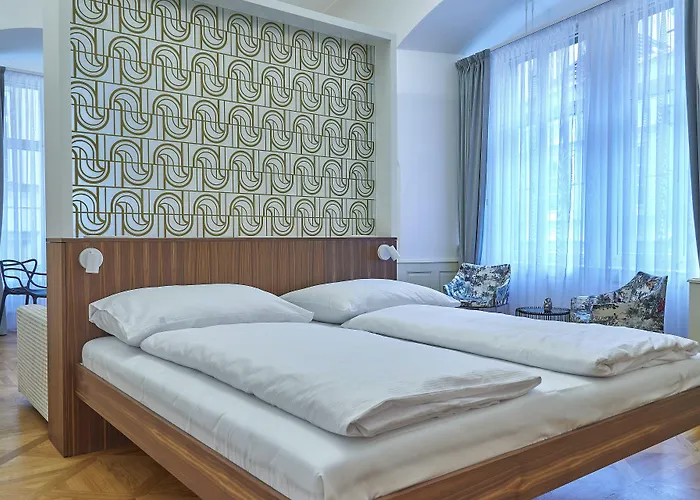 U 3 Pstrosu Hotel Praga