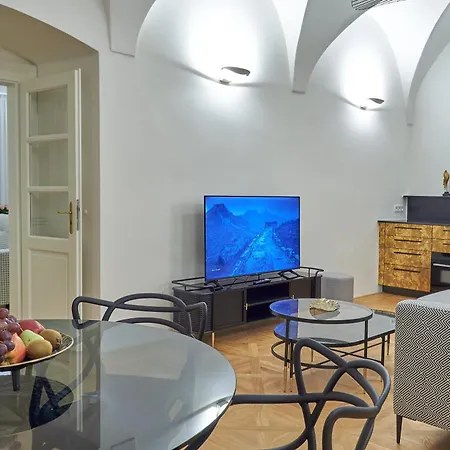 U 3 Pstrosu Hotel