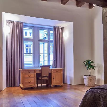 Hotel U 3 Pstrosu Prag