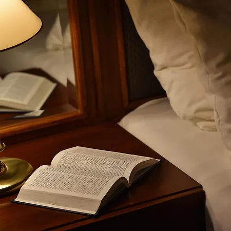 U 3 Pstrosu Hotell