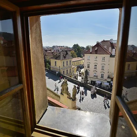 U 3 Pstrosu Hotell Prag