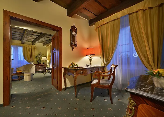 Hotel U 3 Pstrosu 4*