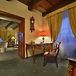 Hotell U 3 Pstrosu 4*