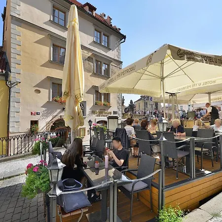 U 3 Pstrosu Hotel